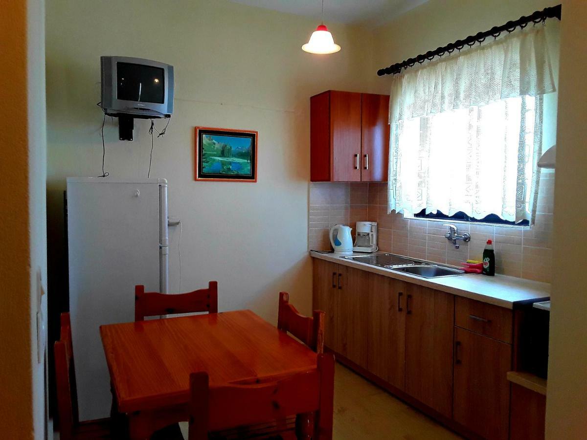 Athanasios Tsoumas Apartments カストロシキア エクステリア 写真